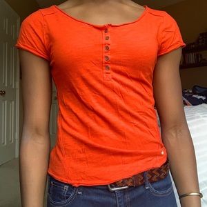 Scarlet button t-shirt